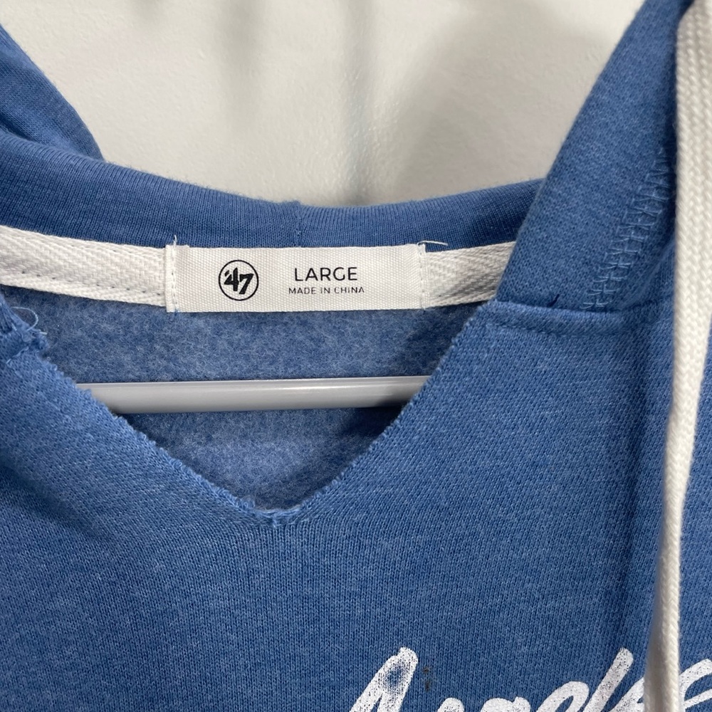 NWOT LA Dodgers hoodie Size Large - Picture 2 of 3